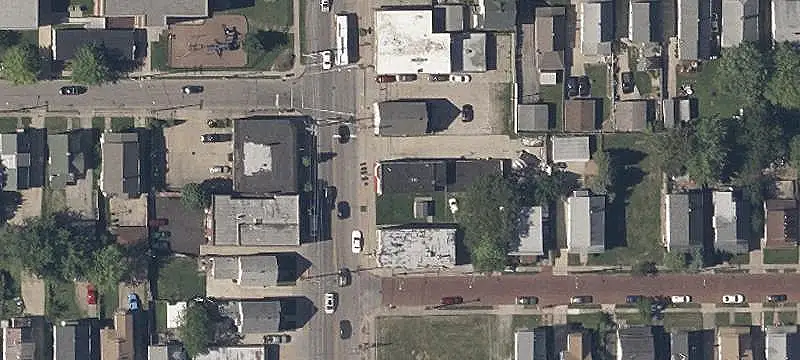 Vacant Four-Unit Mixed-Use Property