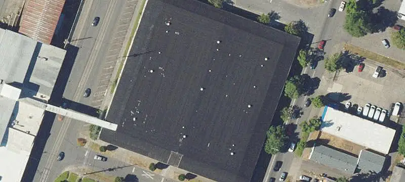 Warehouse with Grade-Level Doors