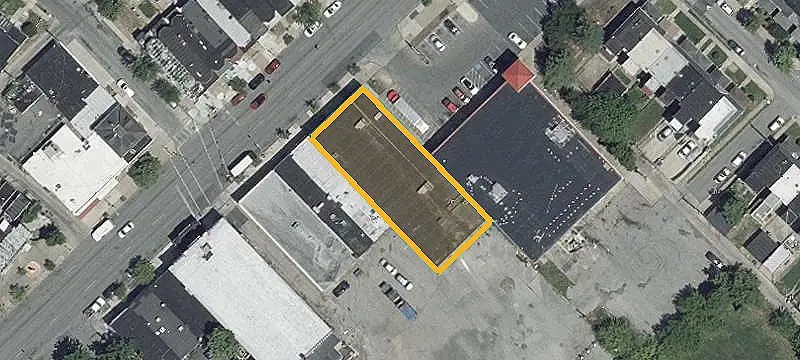 Retail Building with Office Flexibility