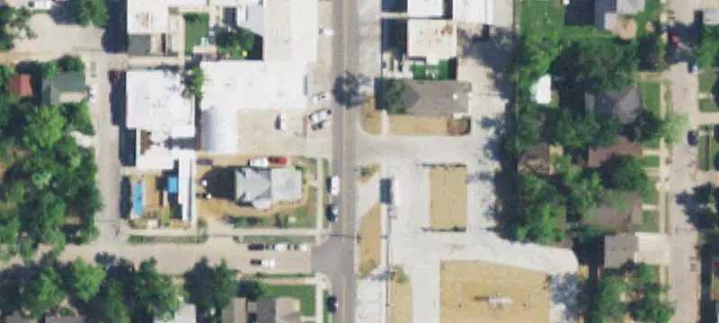Second-Floor Mixed-Use Space