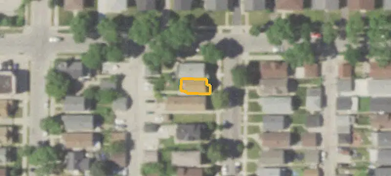Three-Unit Triplex with Upper Deck