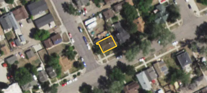 CBD-Zoned Commercial Land