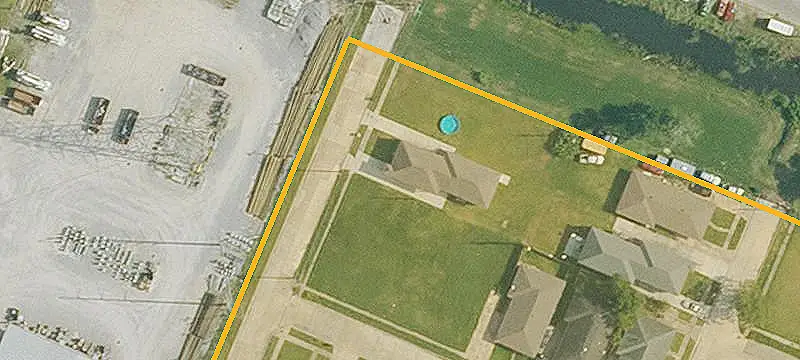 Warehouse with Dual Crane Capacity