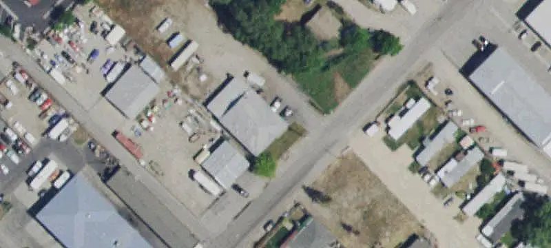 Flex Space with Secured Yard