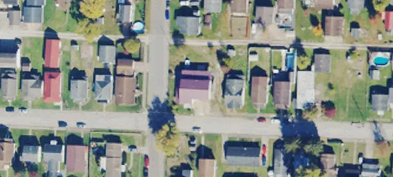 6-Unit Apartment Building