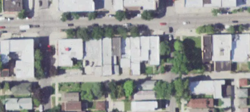 One-Story Neighborhood Storefront