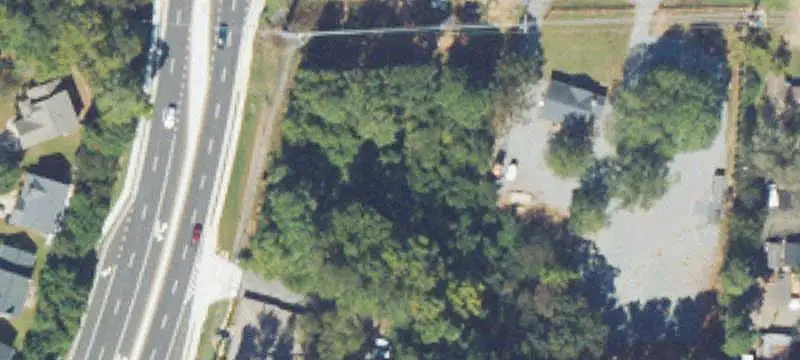 Signalized-Intersection Commercial Land