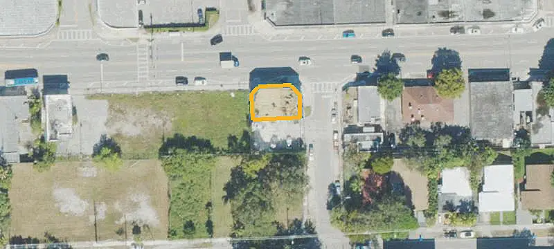 Bright Storefront Space with Parking