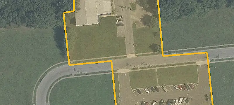 Industrial Flex Building with Drive-In Door