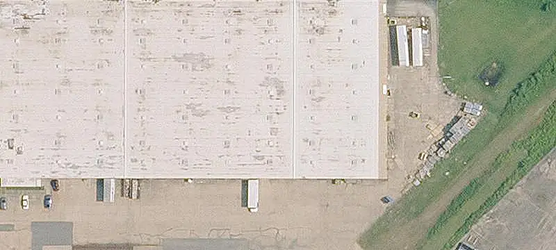 Dock-High Warehouse Space