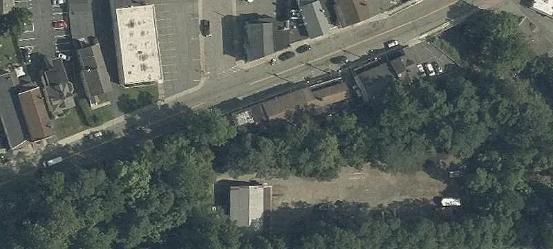 Auto Shop with Garage Access