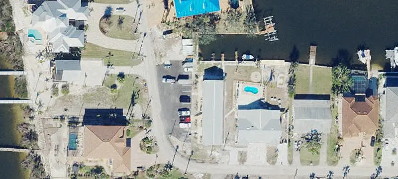 12-Unit Waterfront Hotel
