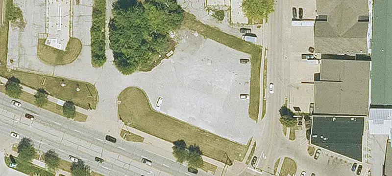 Commercial Land at Signalized Corner
