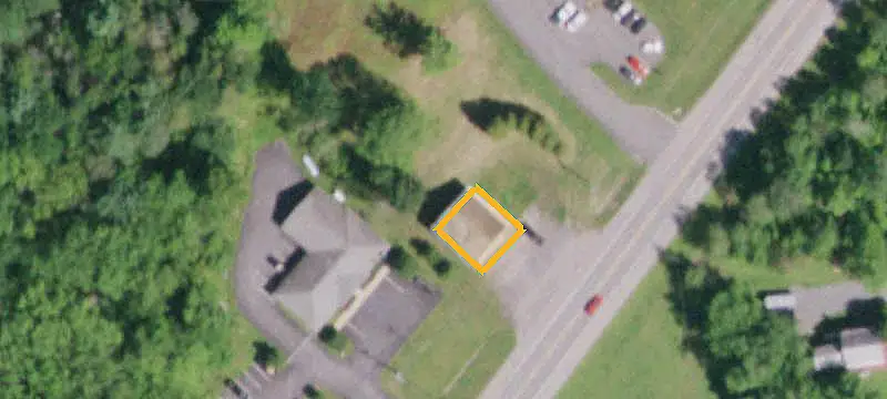 Mixed-Use Property with Apartment
