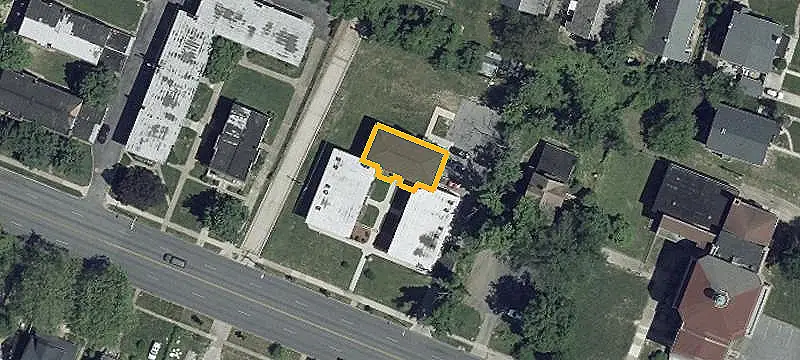 Renovated 14-Unit Apartment Building