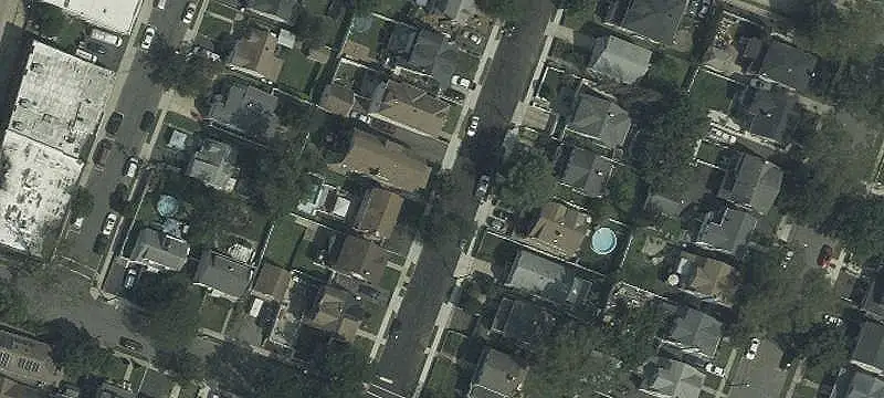 Brick Apartment Building with Expansion Space