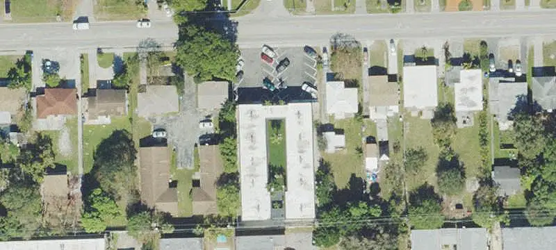20-Unit Apartment Building