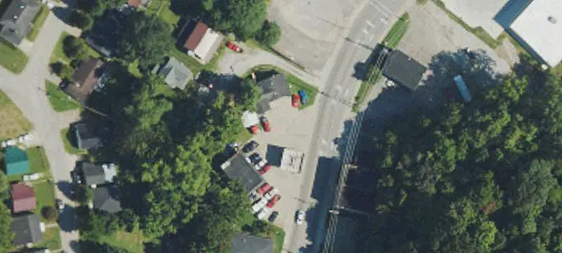 Two-Building Auto Shop Property