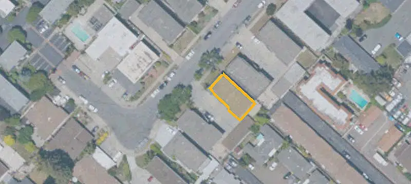 Five-Unit Apartment Building