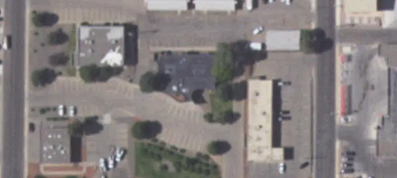 Office Building with 13 Offices