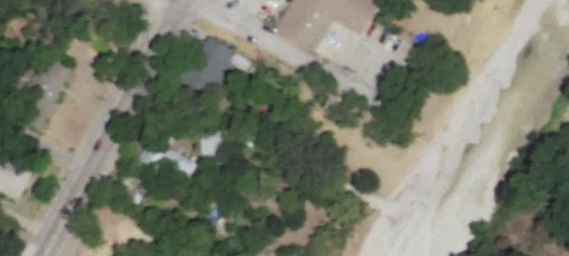 Hotel With Three Cottages