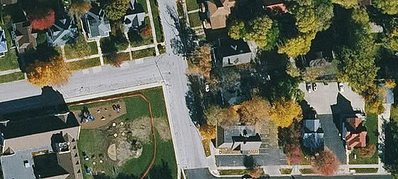 4-Unit Apartment Building