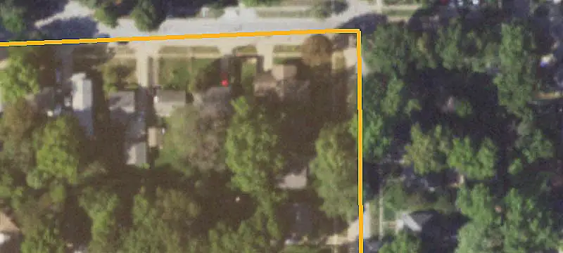 Campus-Adjacent Multifamily Property