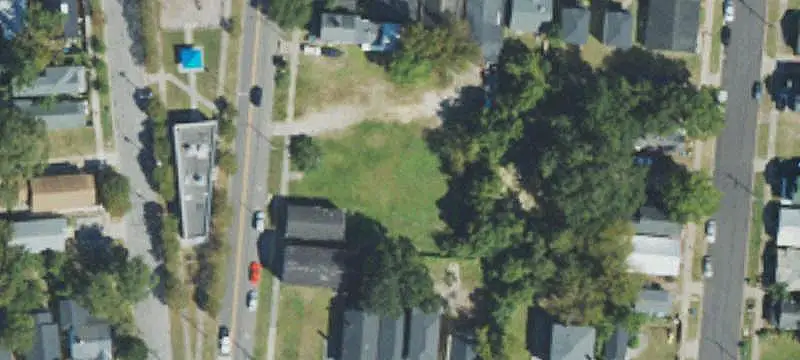 Contiguous Commercial Land Assemblage