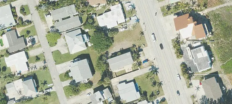 7-Unit Apartment Building