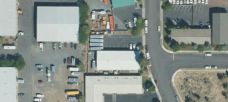 Leased Flex Space with Fenced Yard