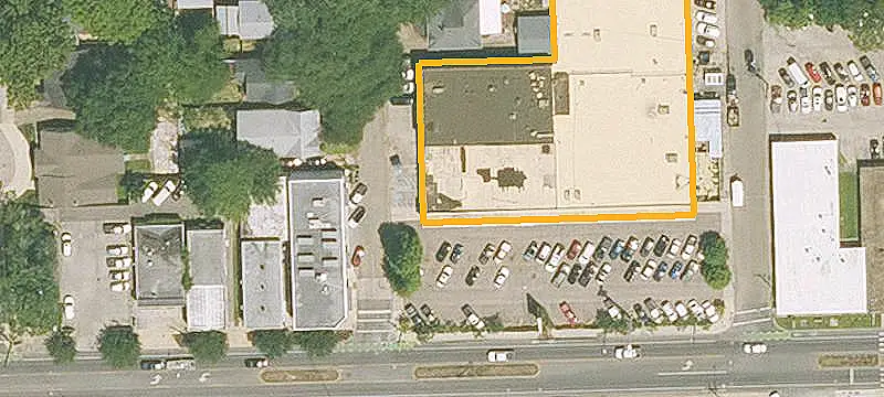 Multi-Tenant Shopping Center