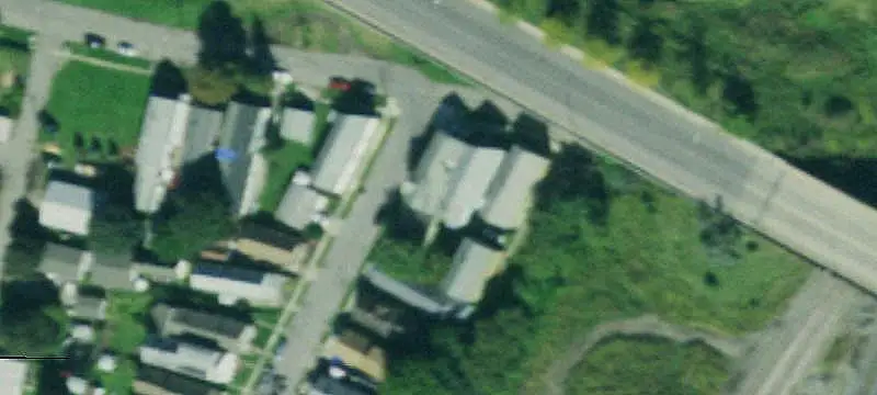 Mixed-Use Building with Upstairs Residence