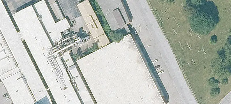 Distribution Center with Dock Doors
