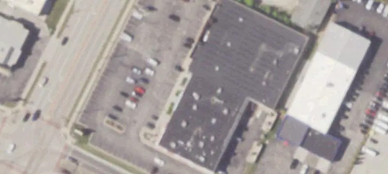 Signalized-Intersection Retail Space