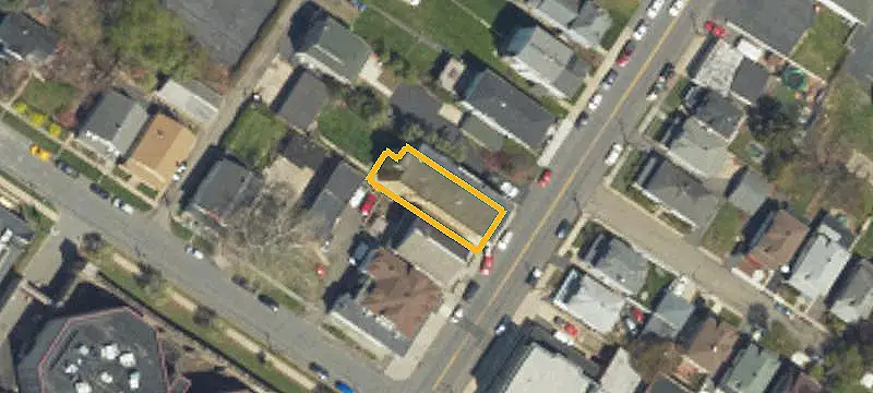 8-Unit Apartment Building