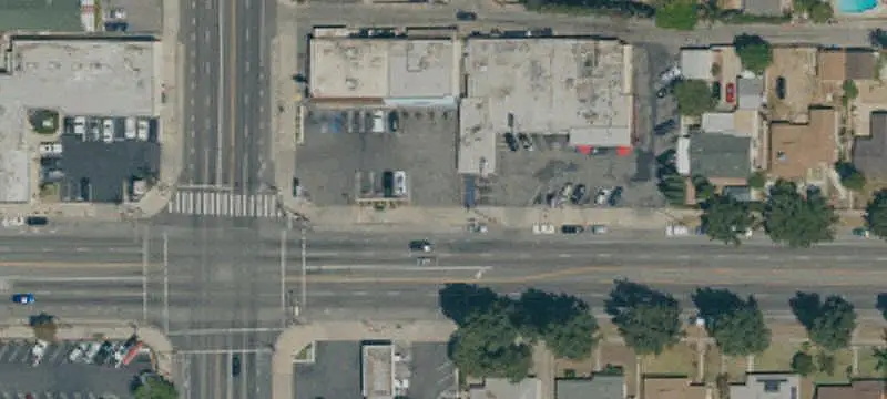 7-Eleven-Anchored Retail Storefront