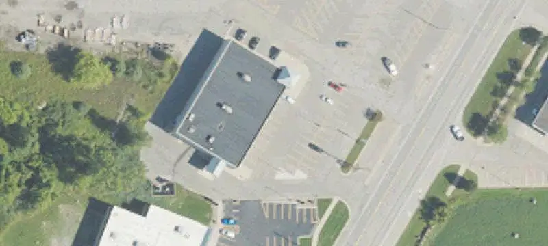 Single-Story Storefront Property