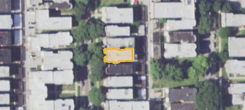 6-Unit Brick Apartment Building