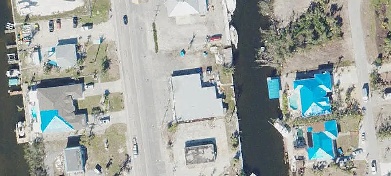 Mixed-Use Waterfront Property