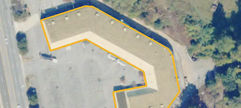 Automotive Property with Redevelopment Potential