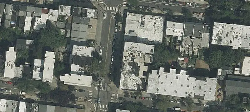 8-Unit Apartment Building