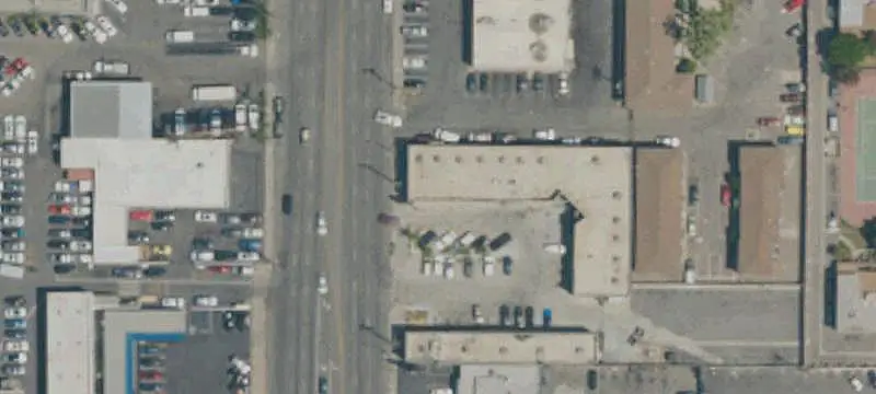 Endcap Retail Space