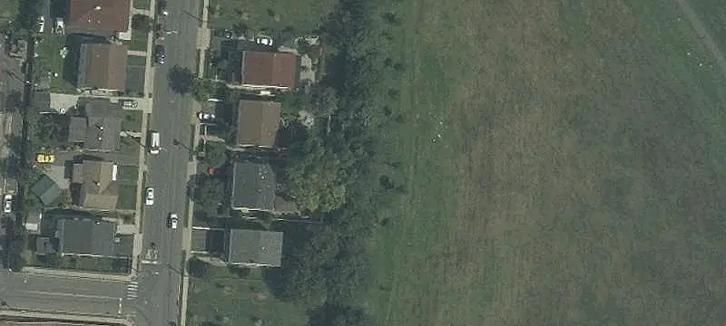 Duplex With Fenced Yard