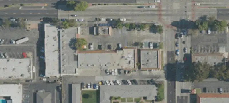 Multi-Tenant Strip Mall