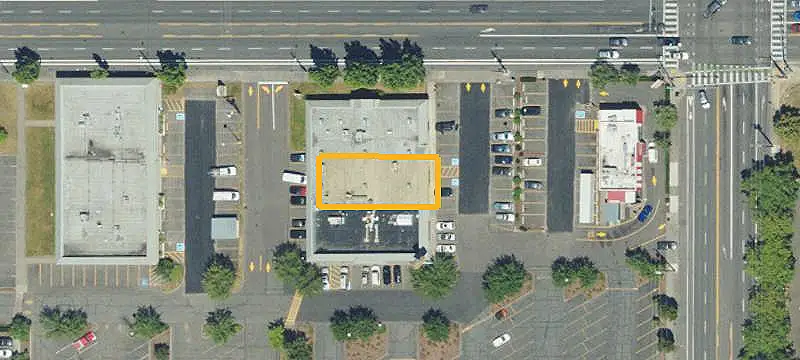 Multi-Tenant Retail Center