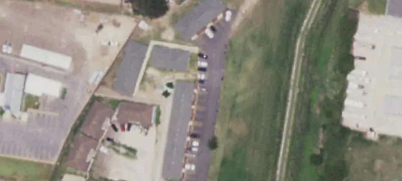 14-Unit Apartment Building