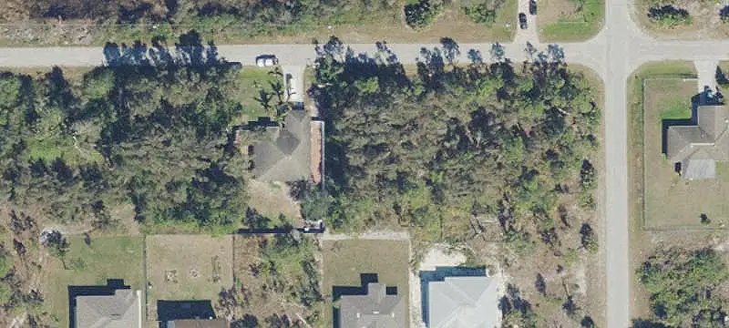 3305 41st Street Southwest, Lehigh Acres, FL 33976