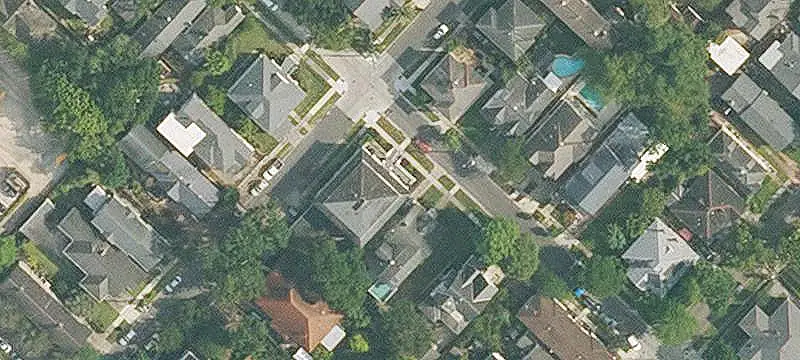 8-Unit Apartment Building