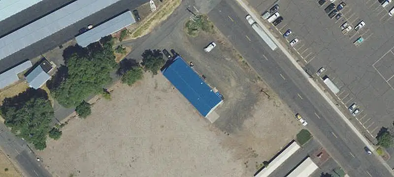 Flex Space with Roll-Up Doors
