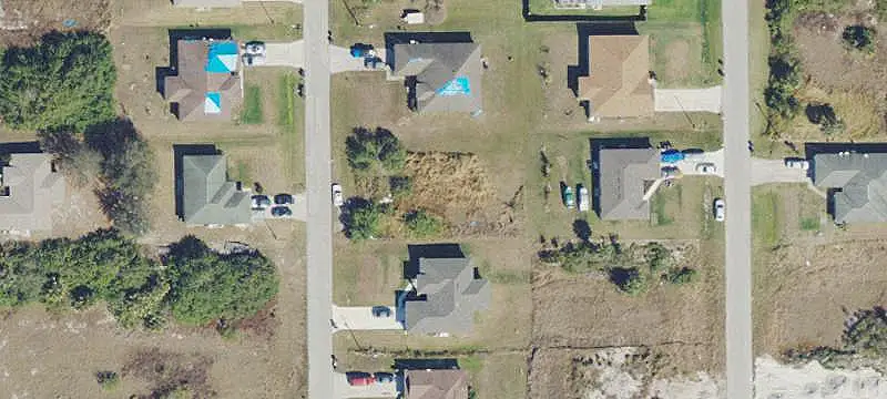 367 Portage Ave, Lehigh Acres, FL 33974